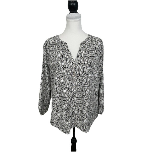 Notations Blouse Size XL Button Neck Roll Tab Sleeve Top Multicolored V Neck - Picture 9 of 9